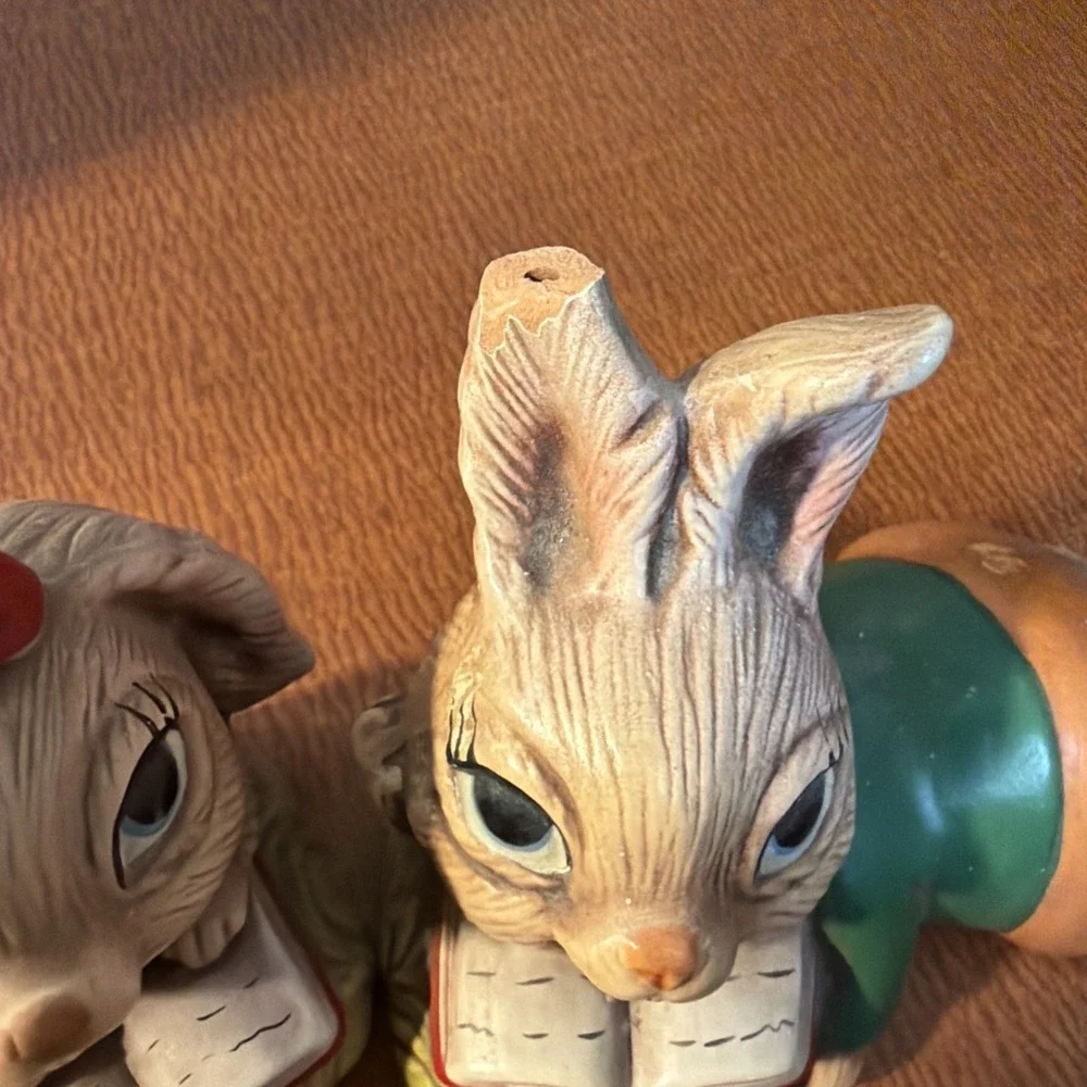 Vintage Norleans Cute Bunny Rabbits Reading A Book Ceramic Figurines – 3 inches